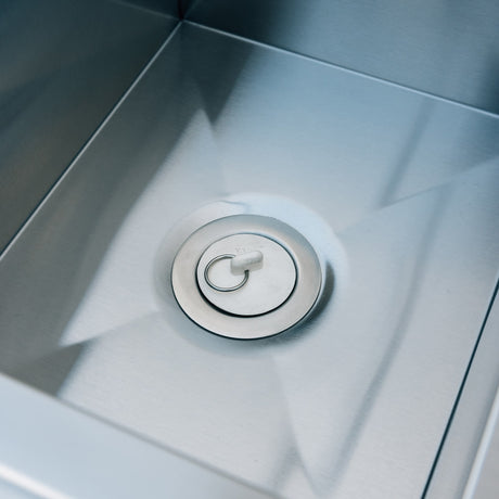 Summerset BC-30L Beverage Center - speed rail detail