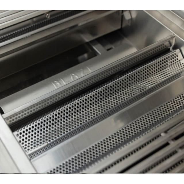 Blaze 6 ft Stainless Steel Outdoor Kitchen Island w/ Premium LTE Pro 32-Inch Grill