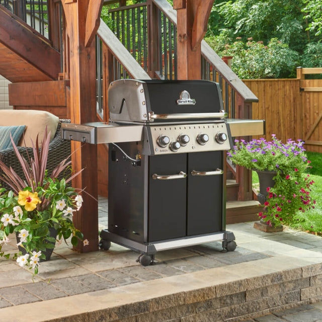 Broil King Baron 440 PRO 4-Burner Propane Gas Grill With Side Burner