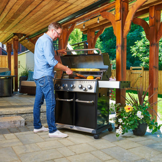 Broil King Baron 590 PRO 5-Burner Propane Gas Grill With Rotisserie & Side Burner