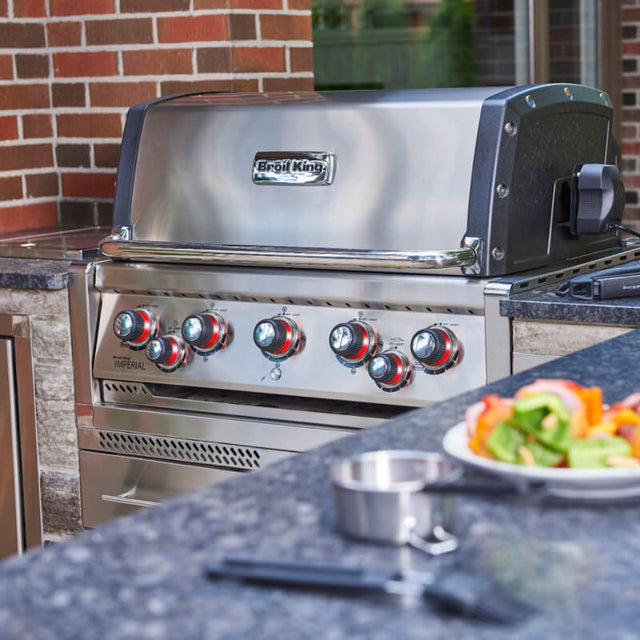 Broil King Imperial QS 590 5-Burner Built-In Propane Gas Grill