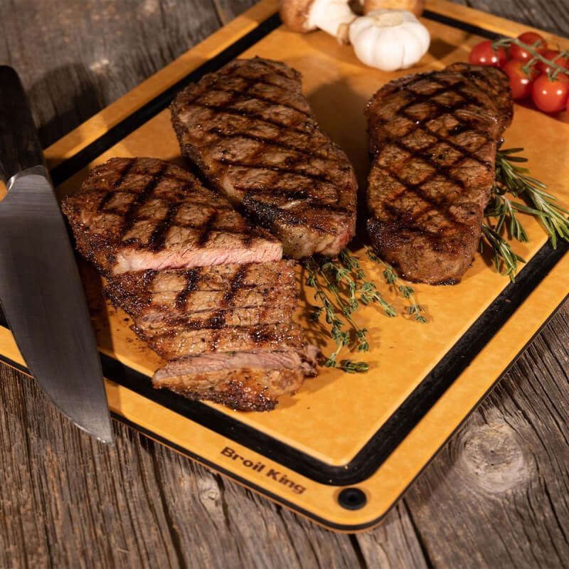 Broil King Wood Fiber Cutting Board