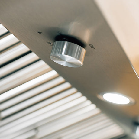 Summerset VH42-3 Outdoor Vent Hood - LED lighting detail