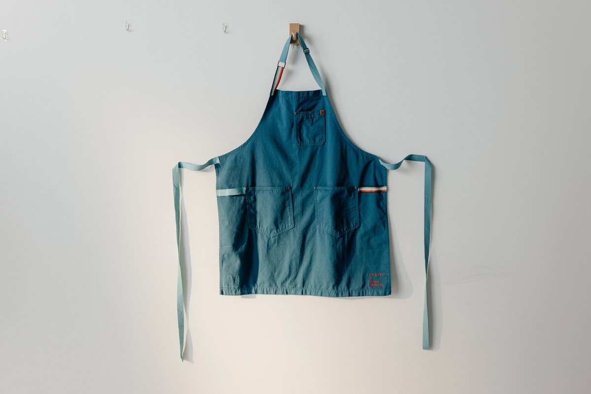 Gozney Hedley & Bennett Sunset Apron