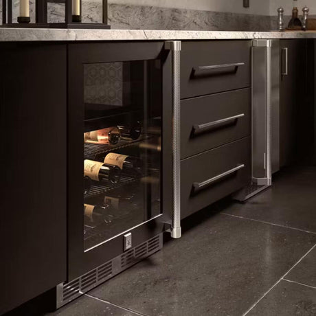 Hestan | 15" Outdoor Rated Ice Machine