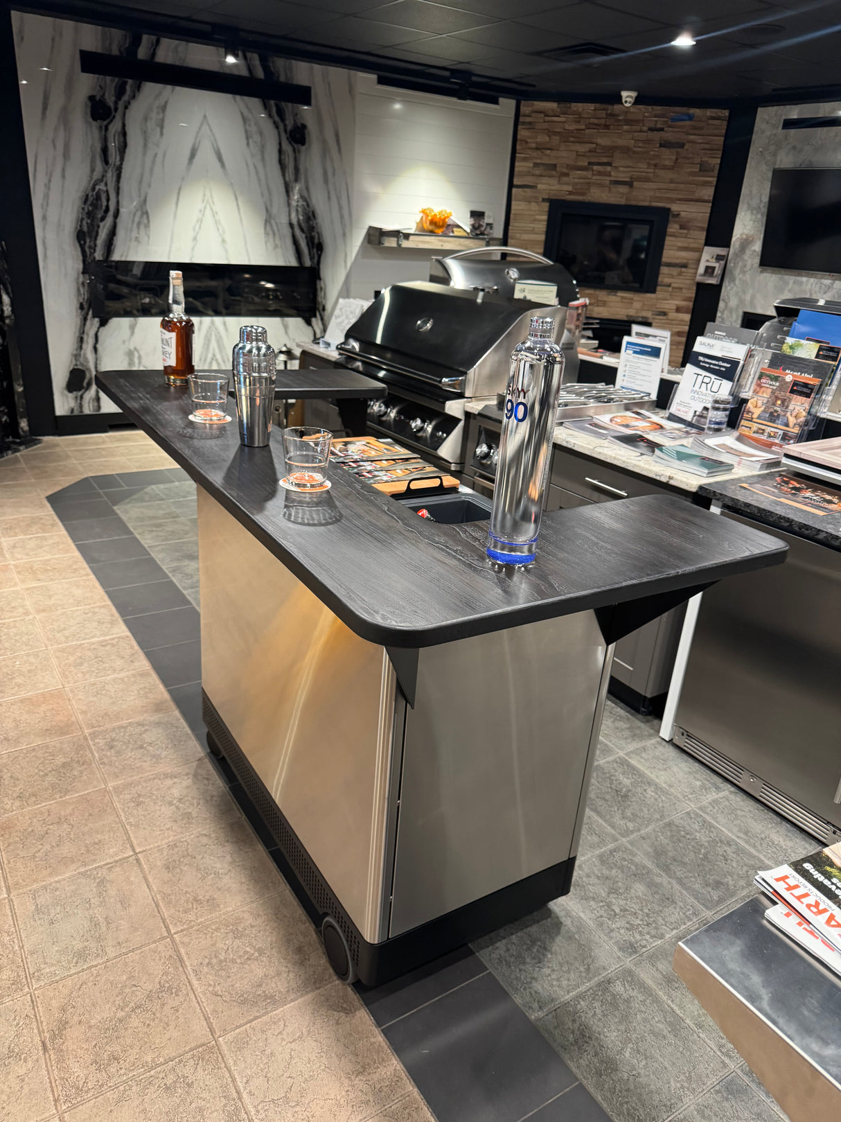 Dometic MoBar 550S Outdoor Mobile Bar with Bar Top Accessory