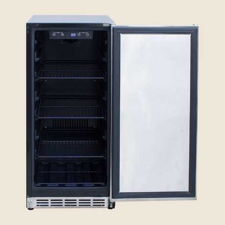 Summerset RFR-15S 15-Inch Outdoor Refrigerator - interior shelving