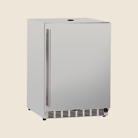 Summerset RFR-24DK 24-Inch Outdoor Kegerator - angled view