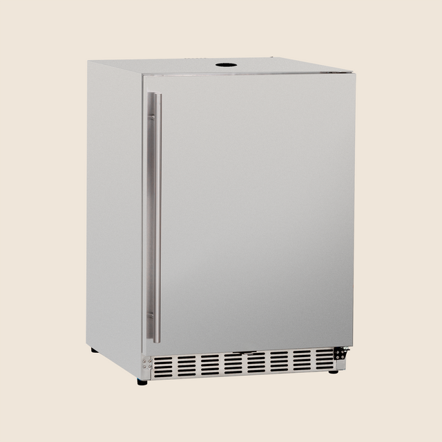 Summerset RFR-24DK 24-Inch Outdoor Kegerator - angled view