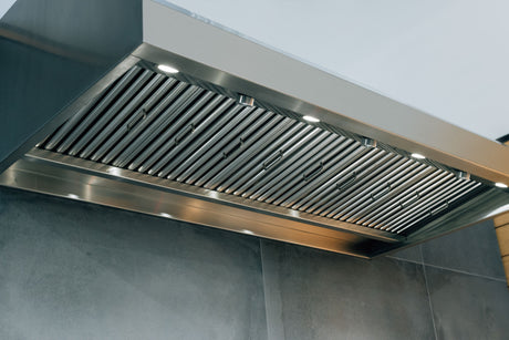 Summerset outdoor vent hood LED lighting at night