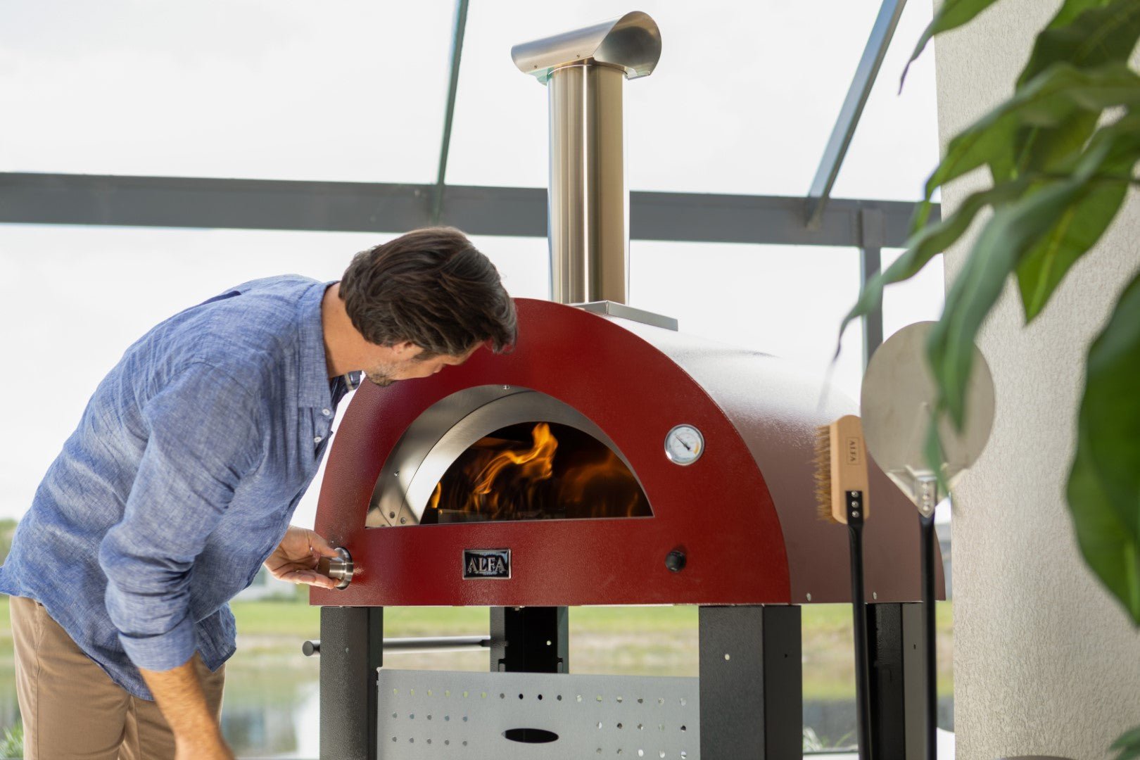 Alfa Moderno 3 Pizze Hybrid Gas Outdoor Freestanding Pizza Oven on 