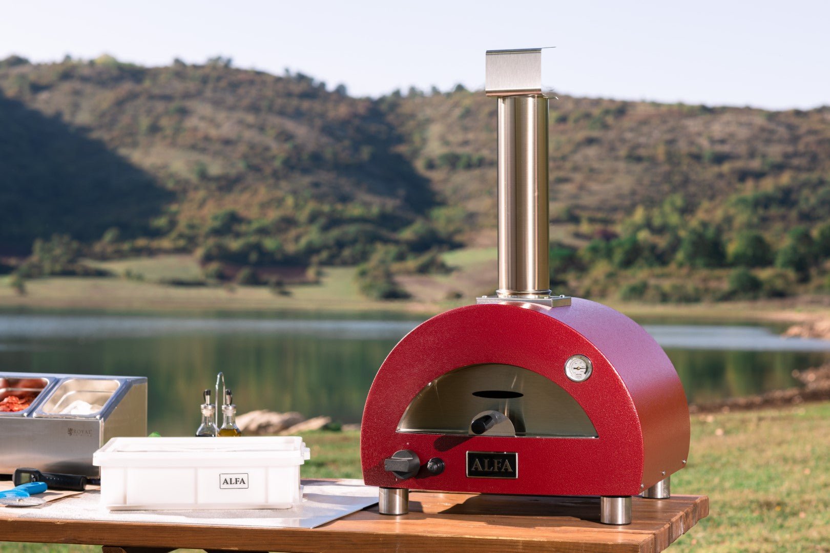 Alfa Moderno Portable Propane Gas Fired Pizza Oven - Antique Red