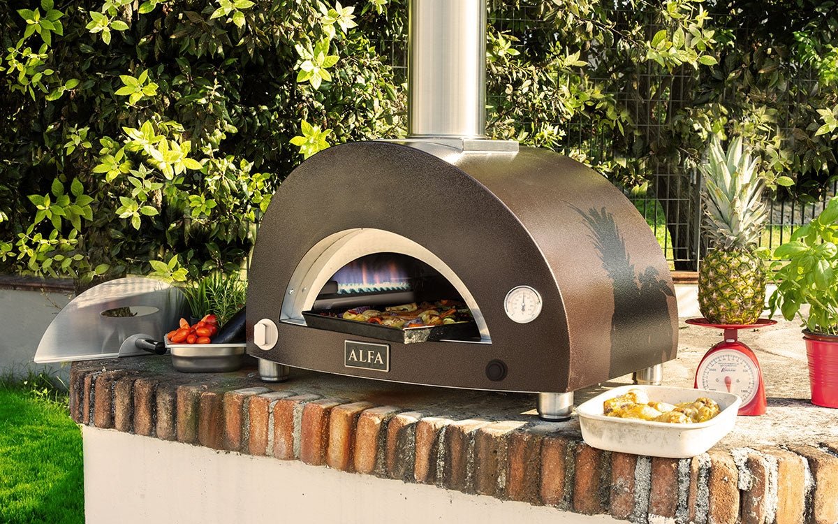 Gas fired outlet outdoor pizza oven